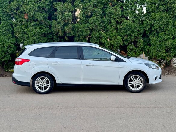 2012 Ford Focus III, белый, 578000 рублей - вид 3