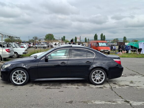 2005 BMW 5 серии 530i V (E60/E61), чёрный, 1500000 рублей - вид 7
