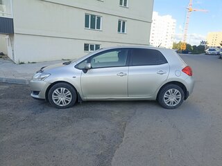 2008 Toyota Auris I, серебристый, 900000 рублей, вид 4