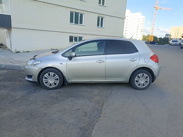 2008 Toyota Auris I, серебристый, 900000 рублей - вид 3