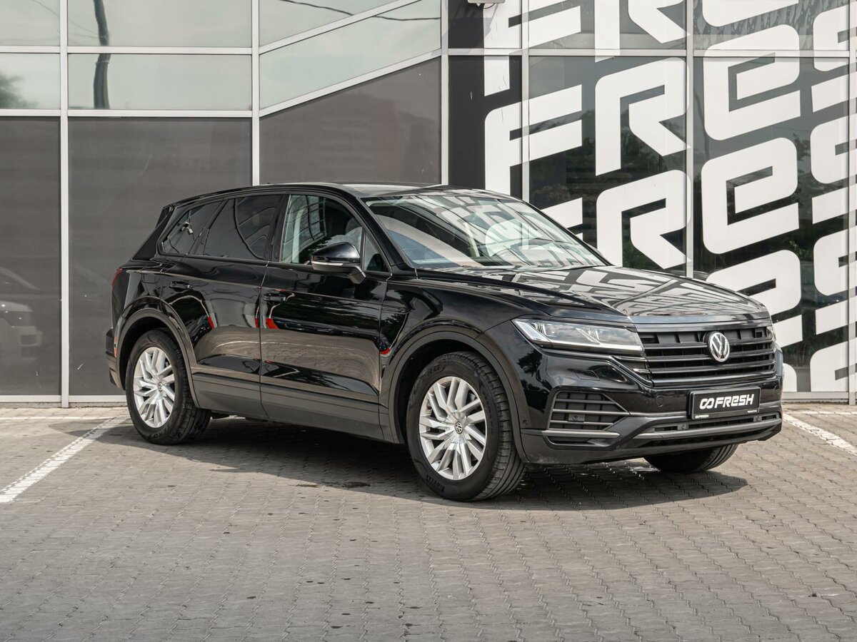 Открыть фотографии: Volkswagen Touareg III