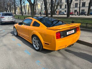 2008 Ford Mustang V, оранжевый, 3400000 рублей, вид 4