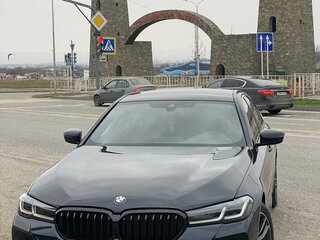 2021 BMW 5 серии 520d xDrive VII (G30/G31/G38) Рестайлинг, чёрный, 4700000 рублей, вид 3