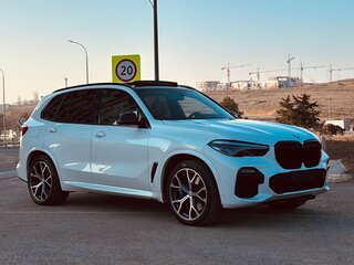 2019 BMW X5 30d IV (G05/G18), белый, 5250000 рублей, вид 3