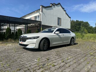 2019 BMW 7 серии 730d VI (G11/G12) Рестайлинг, белый, 6200000 рублей, вид 1