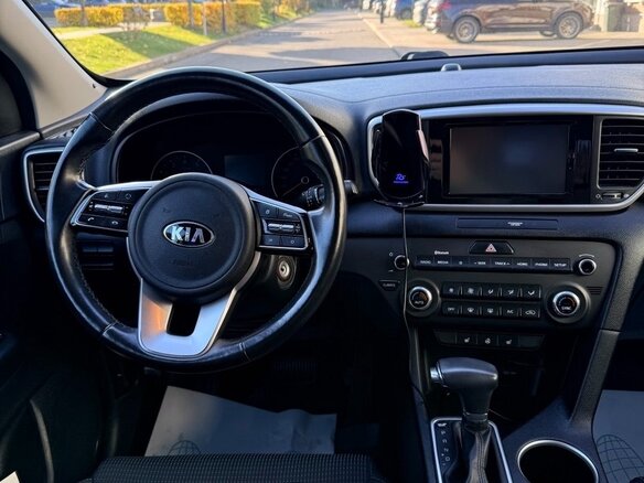 2019 Kia Sportage IV Рестайлинг, серебристый, 2350000 рублей - вид 9