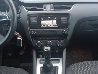 2014 Skoda Octavia III (A7), синий, 1200000 рублей, вид 3