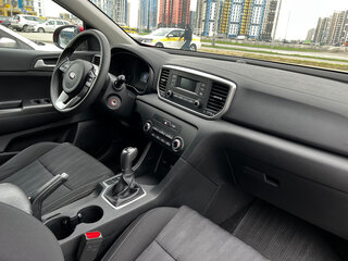 2020 Kia Sportage IV Рестайлинг, красный, 2165100 рублей, вид 3