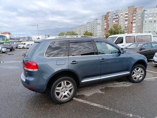 2006 Volkswagen Touareg I, серый, 1300000 рублей, вид 5