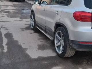 2012 Volkswagen Tiguan I Рестайлинг, серебристый, 800000 рублей, вид 4