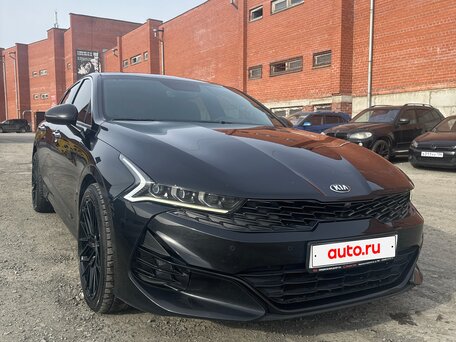 2021 Kia K5 III, чёрный, 2300000 рублей, вид 2