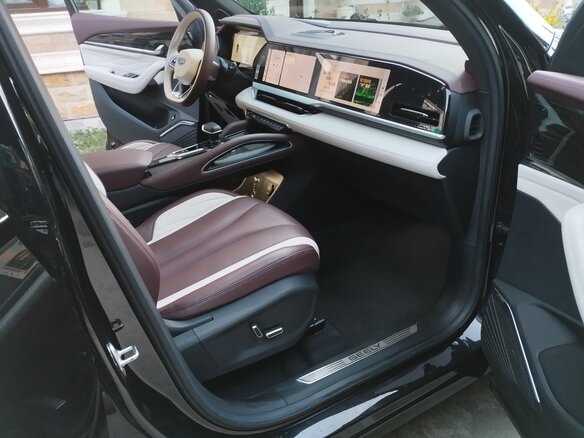 2024 Geely Monjaro I, чёрный, 3980000 рублей - вид 7