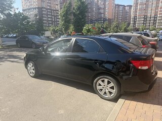 2012 Kia Cerato 6-speed II, чёрный, 650000 рублей, вид 4