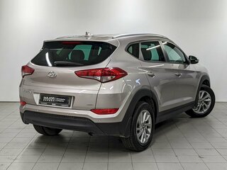 2016 Hyundai Tucson III, бежевый, 2150000 рублей, вид 5