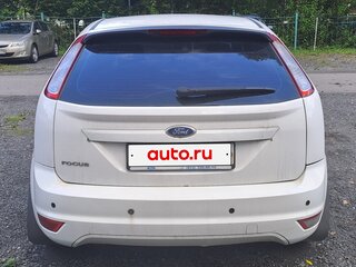 2010 Ford Focus II Рестайлинг, белый, 550000 рублей, вид 4