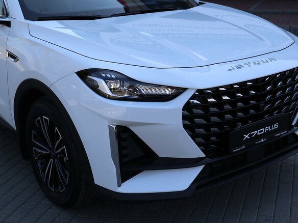 2026 Jetour X70+ I Рестайлинг, белый, 3399000 рублей - вид 12