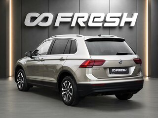 2019 Volkswagen Tiguan II, бежевый, 1998000 рублей, вид 2