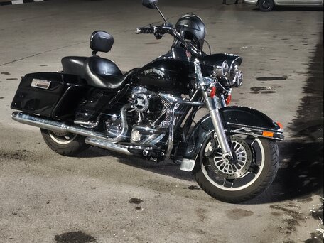 2011 Harley-Davidson Road King, чёрный, 1200000 рублей, вид 1