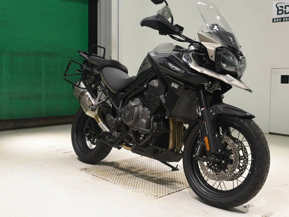 2020 Triumph Tiger 1200, серый, 1050000 рублей