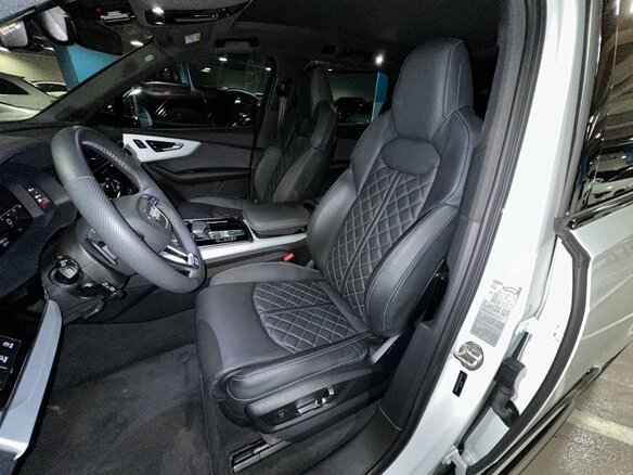 2022 Audi Q7 55 TFSI II (4M) Рестайлинг, белый, 11000000 рублей - вид 10