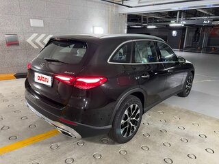 2026 Mercedes-Benz GLC 220 d II (X254), чёрный, 9890000 рублей, вид 4