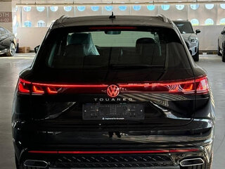 2026 Volkswagen Touareg III Рестайлинг, чёрный, 11000000 рублей, вид 3