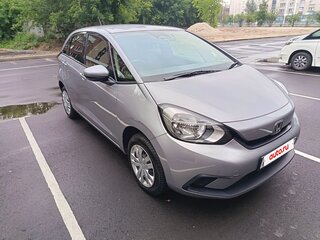 2022 Honda Fit IV, серебристый, 1300000 рублей, вид 3