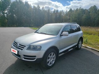 2006 Volkswagen Touareg I, серебристый, 890000 рублей, вид 1