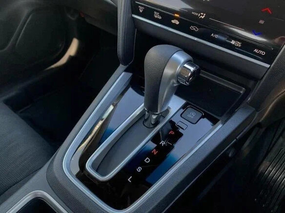 2022 Honda Shuttle II Рестайлинг, белый, 1155000 рублей - вид 16