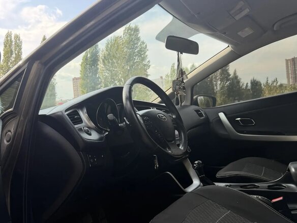 2013 Kia Ceed II, коричневый - вид 11