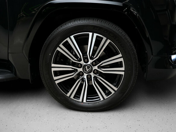 2026 Lexus LX 500d IV, чёрный, 18900000 рублей - вид 9