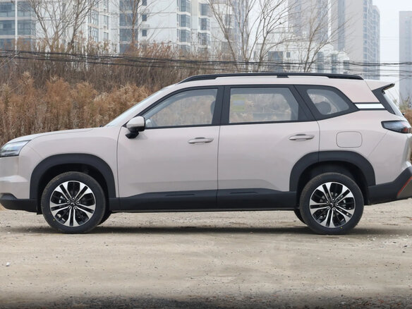 2026 Wuling Starlight 560, серебристый, 1990000 рублей - вид 3