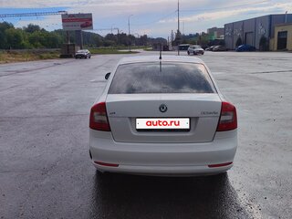 2012 Skoda Octavia II (A5) Рестайлинг, белый, 895000 рублей, вид 4
