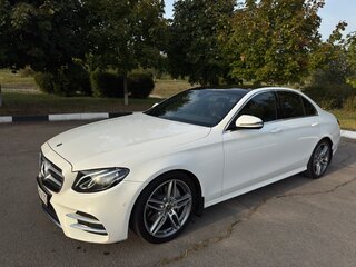 2017 Mercedes-Benz E-Класс 200 V (W213, S213, C238), белый, 4150000 рублей, вид 1