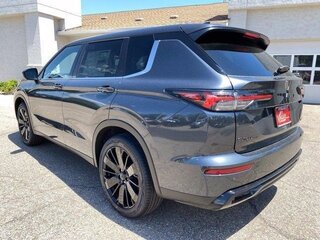 2026 Mitsubishi Outlander IV Рестайлинг, серый, 5400031 рублей, вид 2