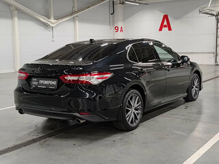 2021 Toyota Camry VIII (XV70) Рестайлинг, чёрный, 3230000 рублей, вид 5