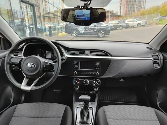 2021 Kia Rio IV Рестайлинг, белый, 1930000 рублей - вид 13