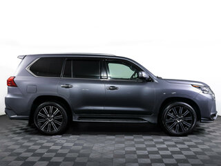 2017 Lexus LX 570 III Рестайлинг 2, серебристый, 9108000 рублей, вид 4