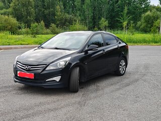 2015 Hyundai Solaris I Рестайлинг, чёрный, 740000 рублей, вид 1