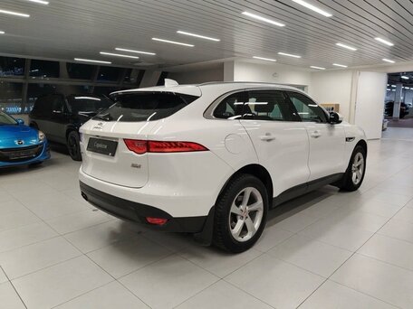 2019 Jaguar F-Pace I, белый, 2200000 рублей, вид 3