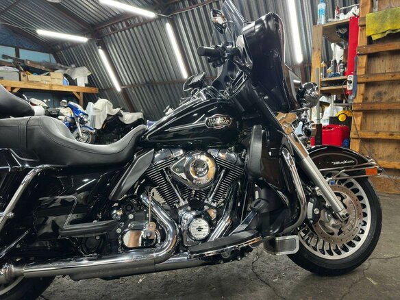 2013 Harley-Davidson Electra Glide, чёрный, 1050000 рублей - вид 16