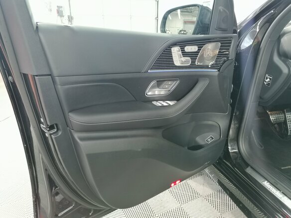 2025 Mercedes-Benz GLS 450 II (X167) Рестайлинг, чёрный, 22454000 рублей - вид 31