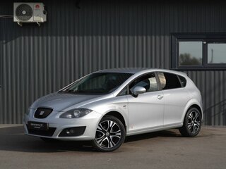 2012 SEAT Leon II Рестайлинг, серебристый, 599888 рублей, вид 1