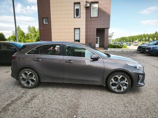 2019 Kia Ceed III, коричневый, 1700000 рублей, вид 2