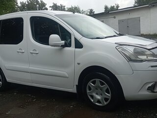 2012 Citroen Berlingo II Рестайлинг, белый, 670000 рублей, вид 2