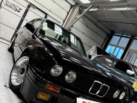 1985 BMW 3 серии 318i II (E30), чёрный, 700000 рублей, вид 2