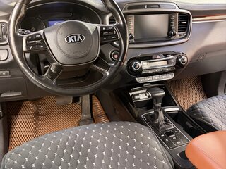 2017 Kia Sorento 6-speed III Prime Рестайлинг, серый, 2290000 рублей, вид 5