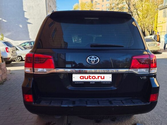 2016 Toyota Land Cruiser 200 Series Рестайлинг 2, чёрный, 5750000 рублей - вид 9