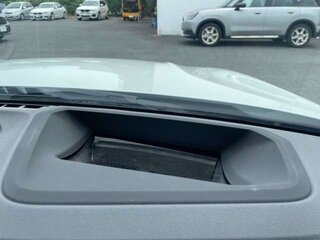2023 BMW 3 серии 318i VII (G2x) Рестайлинг, белый, 2924000 рублей, вид 4