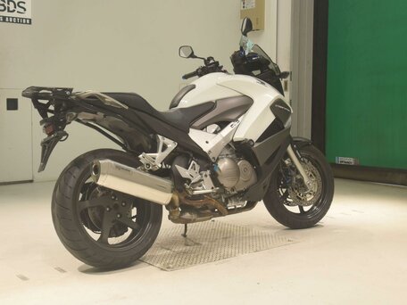 2013 Honda VFR 800X (Crossrunner), белый, 795000 рублей, вид 5